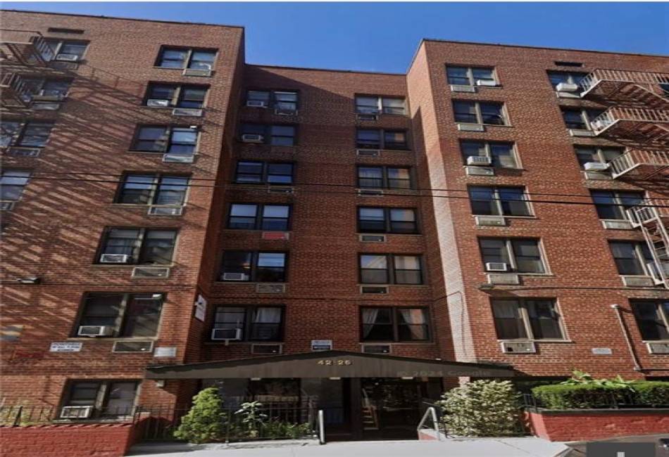 42-26 81st Street, Queens, New York 11373, 1 Bedroom Bedrooms, ,1 BathroomBathrooms,Residential,For Sale,81st,487662