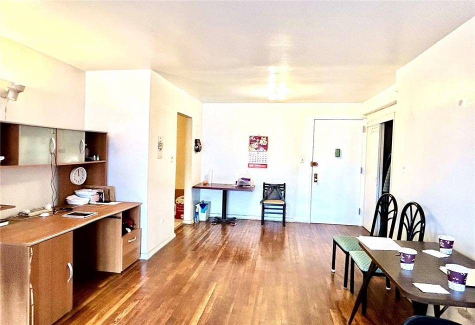 42-26 81st Street, Queens, New York 11373, 1 Bedroom Bedrooms, ,1 BathroomBathrooms,Residential,For Sale,81st,487662