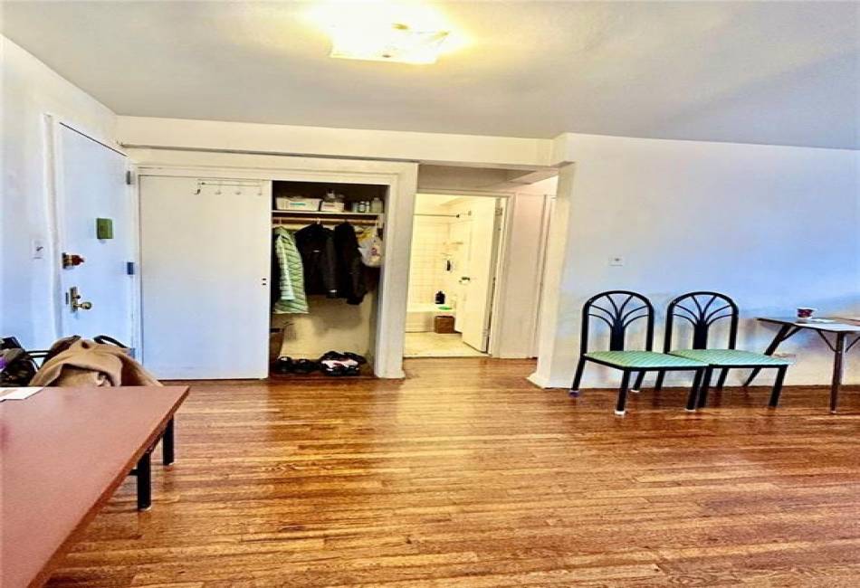 42-26 81st Street, Queens, New York 11373, 1 Bedroom Bedrooms, ,1 BathroomBathrooms,Residential,For Sale,81st,487662