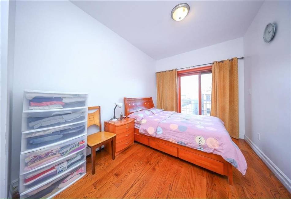 8754 18th Avenue, Brooklyn, New York 11214, 3 Bedrooms Bedrooms, ,2 BathroomsBathrooms,Residential,For Sale,18th,487665