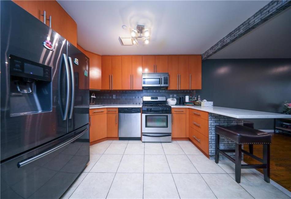 2511 Ocean Avenue, Brooklyn, New York 11229, 2 Bedrooms Bedrooms, ,2 BathroomsBathrooms,Residential,For Sale,Ocean,487687