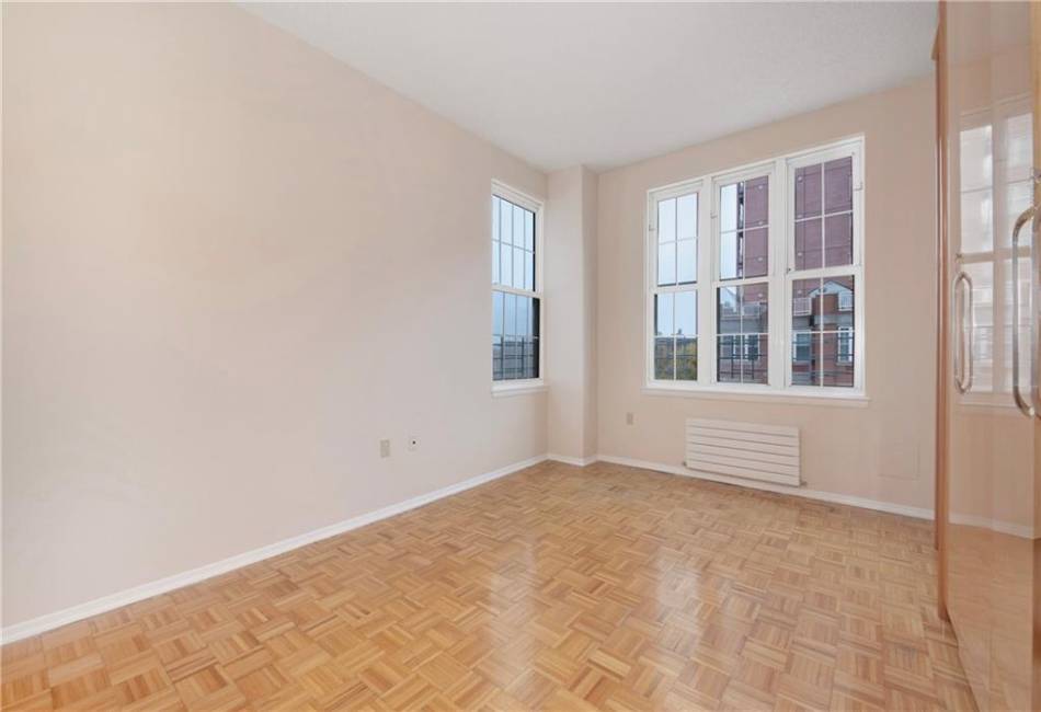 40 Oceana Drive, Brooklyn, New York 11235, 2 Bedrooms Bedrooms, ,2 BathroomsBathrooms,Residential,For Sale,Oceana,487593