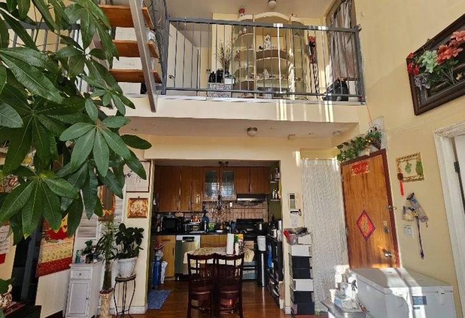 6422 Bay Parkway, Brooklyn, New York 11204, 3 Bedrooms Bedrooms, ,2 BathroomsBathrooms,Residential,For Sale,Bay,487693