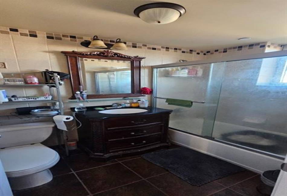 6422 Bay Parkway, Brooklyn, New York 11204, 3 Bedrooms Bedrooms, ,2 BathroomsBathrooms,Residential,For Sale,Bay,487693