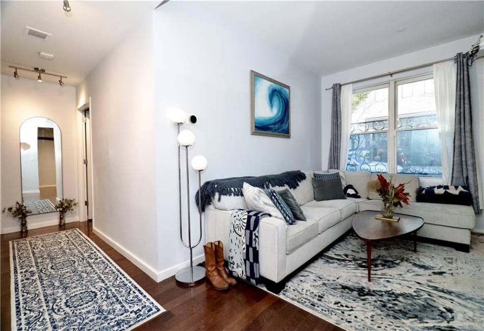 52 Third Avenue, Brooklyn, New York 11217, 1 Bedroom Bedrooms, ,1 BathroomBathrooms,Residential,For Sale,Third,487696