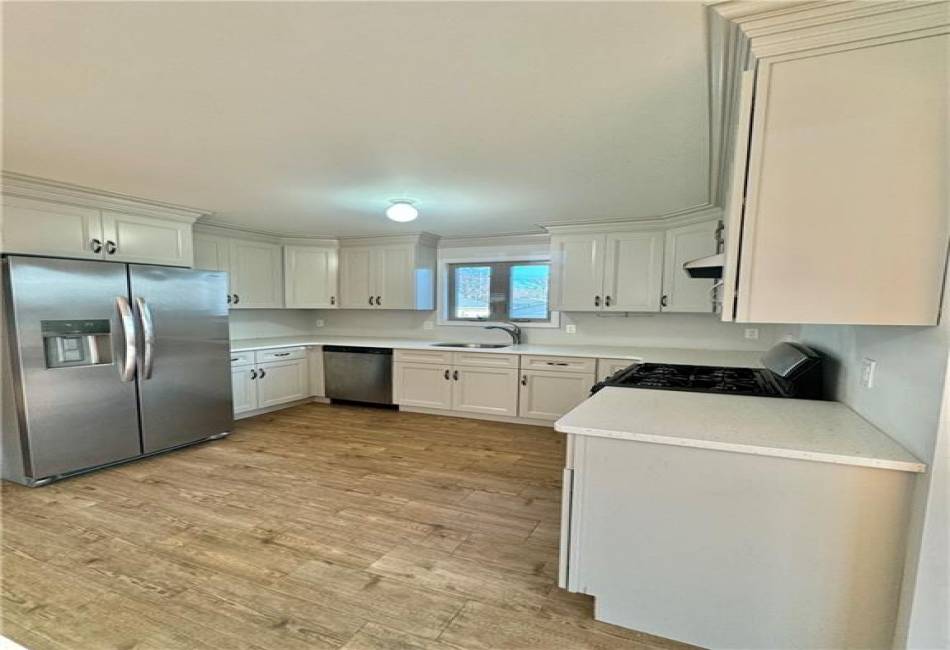 63 Holcomb Avenue, Staten Island, New York 10312, 6 Bedrooms Bedrooms, ,5 BathroomsBathrooms,Residential,For Sale,Holcomb,487734