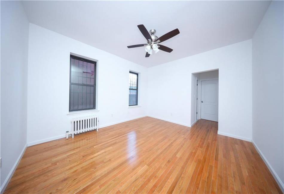 717 58th Street, Brooklyn, New York 11220, 19 Bedrooms Bedrooms, ,17 BathroomsBathrooms,Residential,For Sale,58th,487772