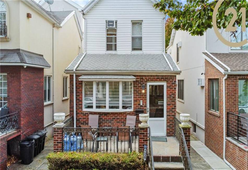 1530 2nd Street, Brooklyn, New York 11230, 3 Bedrooms Bedrooms, ,2 BathroomsBathrooms,Residential,For Sale,2nd,487788