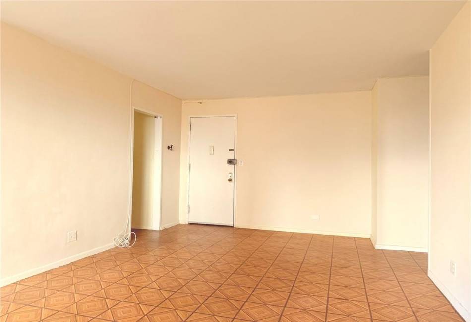 2915 5th Street, Brooklyn, New York 11224, 1 Bedroom Bedrooms, ,1 BathroomBathrooms,Residential,For Sale,5th,487789