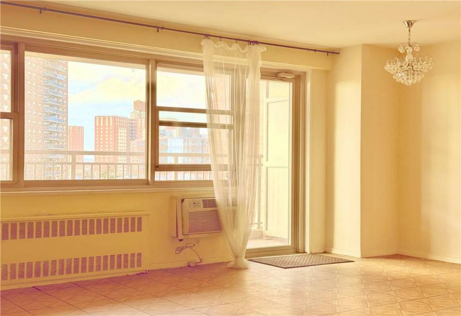 2915 5th Street, Brooklyn, New York 11224, 1 Bedroom Bedrooms, ,1 BathroomBathrooms,Residential,For Sale,5th,487789