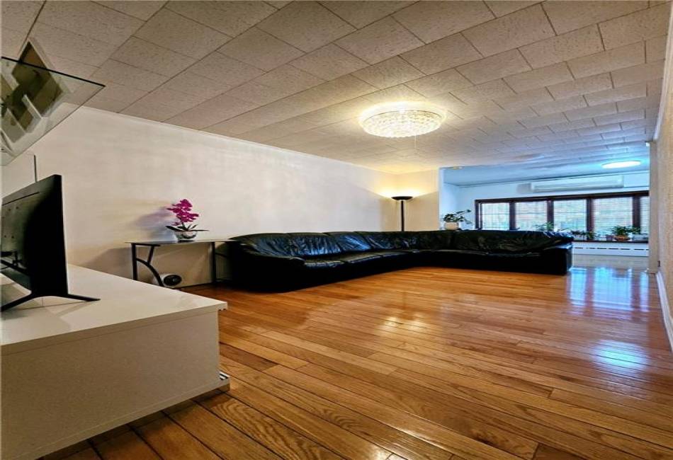 2253 6th Street, Brooklyn, New York 11223, 6 Bedrooms Bedrooms, ,2 BathroomsBathrooms,Residential,For Sale,6th,487794