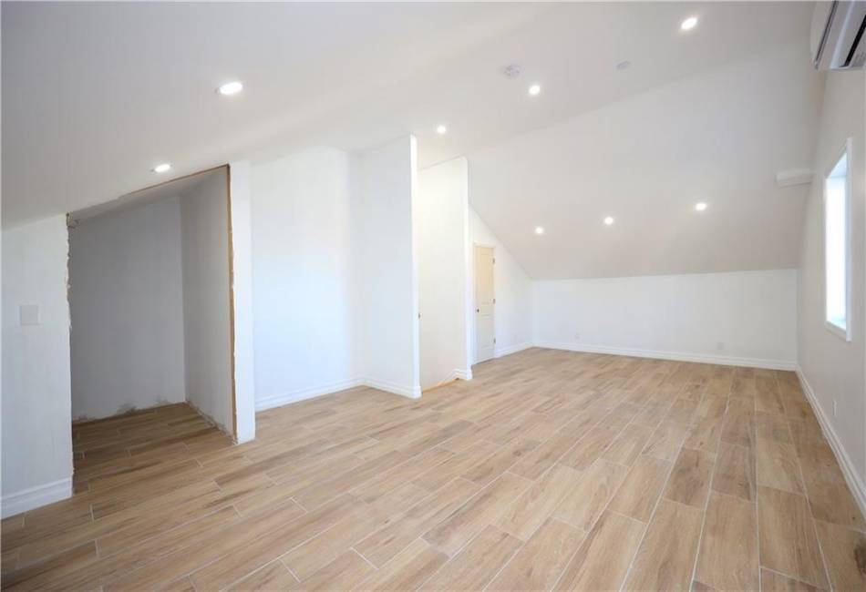 2052 12th Street, Brooklyn, New York 11223, 5 Bedrooms Bedrooms, ,Residential,For Sale,12th,487801