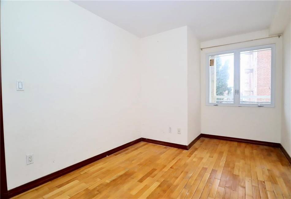 1812 Quentin Road, Brooklyn, New York 11229, 2 Bedrooms Bedrooms, ,2 BathroomsBathrooms,Residential,For Sale,Quentin,487806