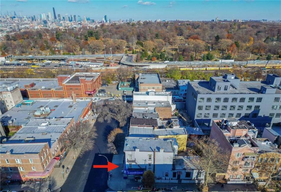 3921 7th Avenue, Brooklyn, New York 11232, ,Mixed Use,For Sale,7th,487817