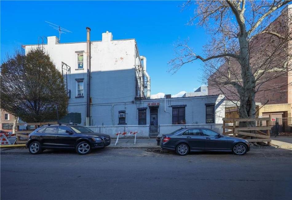 3921 7th Avenue, Brooklyn, New York 11232, ,Mixed Use,For Sale,7th,487817