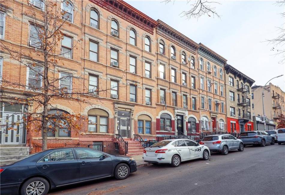 459 42nd Street, Brooklyn, New York 11232, 24 Bedrooms Bedrooms, ,8 BathroomsBathrooms,Residential,For Sale,42nd,487795