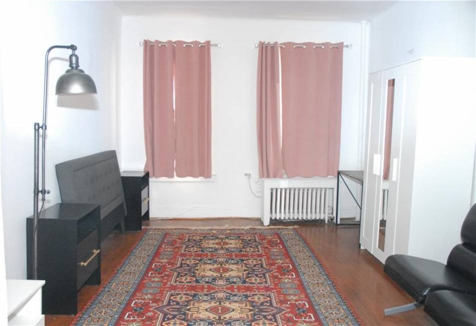 334 53rd Street, Manhattan, New York 10022, ,1 BathroomBathrooms,Residential,For Sale,53rd,487822