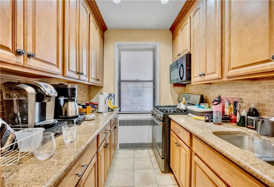 1171 Ocean Parkway, Brooklyn, New York 11230, 1 Bedroom Bedrooms, ,1 BathroomBathrooms,Residential,For Sale,Ocean,487826