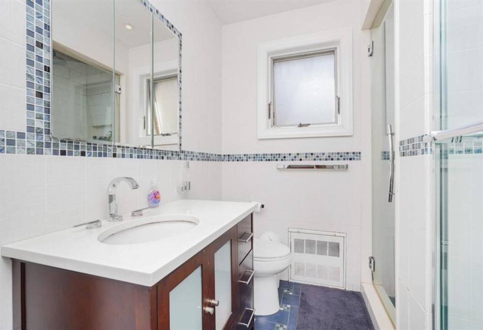 2315 West Street, Brooklyn, New York 11223, 3 Bedrooms Bedrooms, ,3 BathroomsBathrooms,Residential,For Sale,West,487829