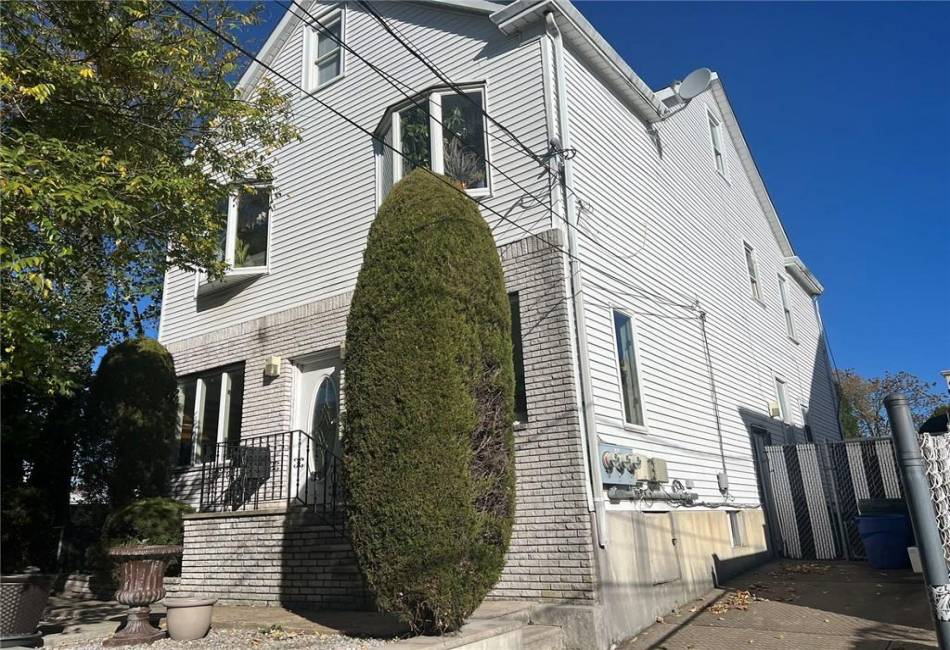 187 Rose Avenue, Staten Island, New York 10306, 5 Bedrooms Bedrooms, ,2 BathroomsBathrooms,Residential,For Sale,Rose,487833