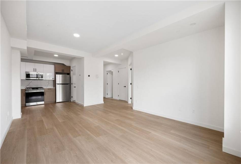 3144 Emmons Avenue, Brooklyn, New York 11235, 1 Bedroom Bedrooms, ,1 BathroomBathrooms,Residential,For Sale,Emmons,487855