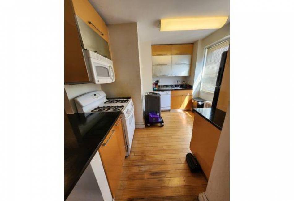 240 Cozine Avenue, Brooklyn, New York 11207, 1 Bedroom Bedrooms, ,1 BathroomBathrooms,Residential,For Sale,Cozine,487870