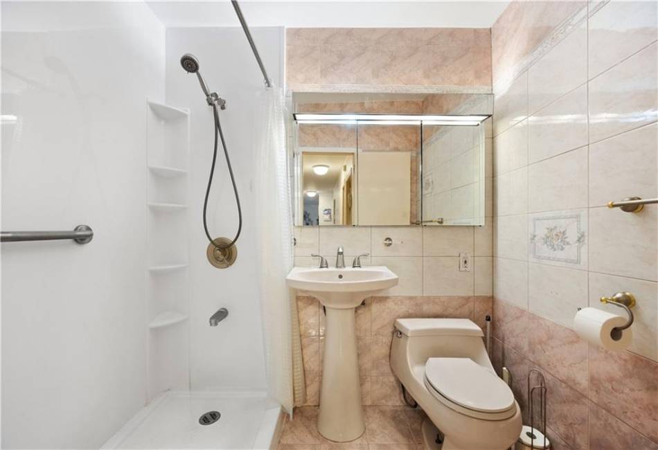 2483 16th Street, Brooklyn, New York 11214, 2 Bedrooms Bedrooms, ,1 BathroomBathrooms,Residential,For Sale,16th,487882