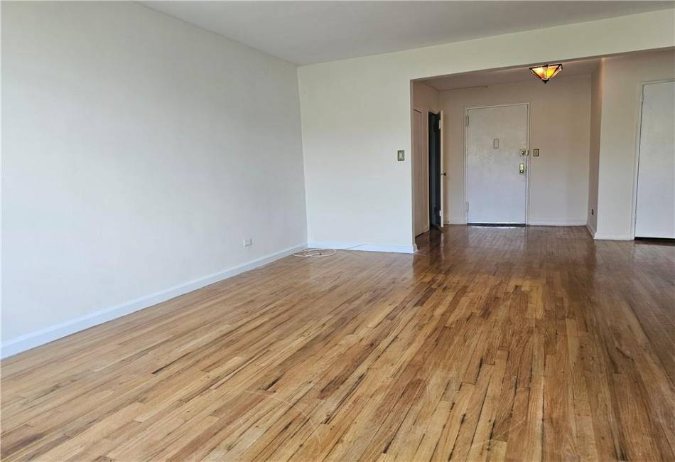 3345 94th Street, Jackson Heights, New York 11372, 2 Bedrooms Bedrooms, ,1.5 BathroomsBathrooms,Residential,For Sale,94th,487886