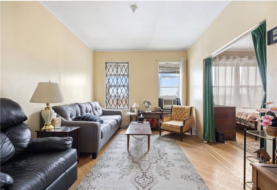 611 41st Street, Brooklyn, New York 11232, 2 Bedrooms Bedrooms, ,1 BathroomBathrooms,Residential,For Sale,41st,487888