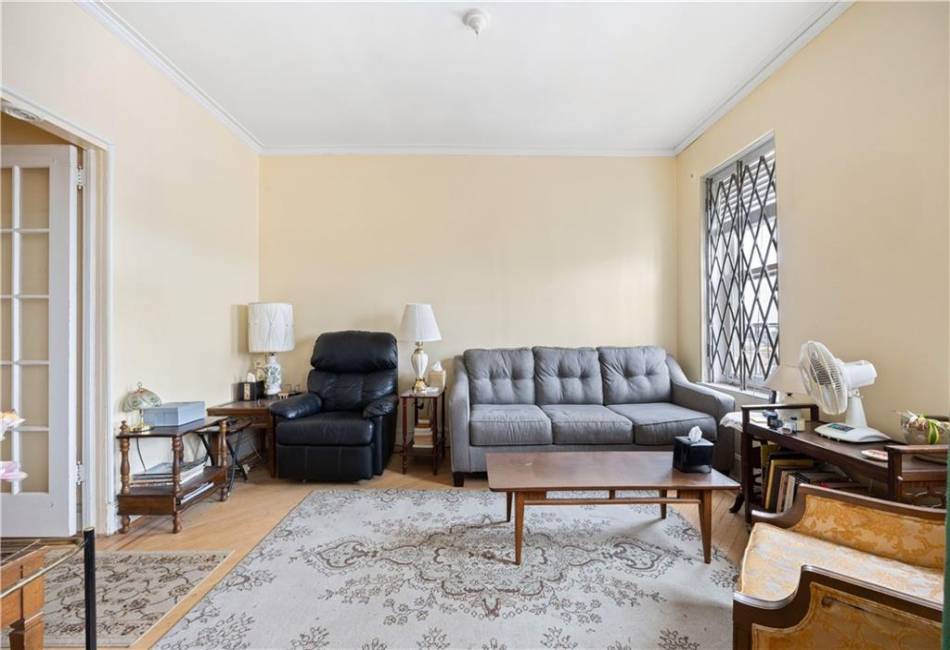 611 41st Street, Brooklyn, New York 11232, 2 Bedrooms Bedrooms, ,1 BathroomBathrooms,Residential,For Sale,41st,487888