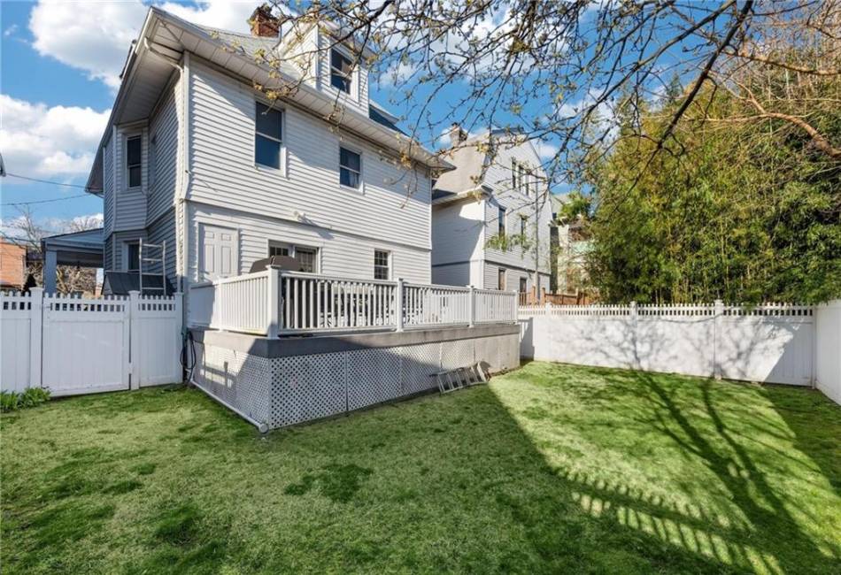 2116 Voorhies Avenue, Brooklyn, New York 11235, 6 Bedrooms Bedrooms, ,3.5 BathroomsBathrooms,Residential,For Sale,Voorhies,487899