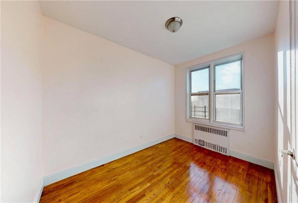 3165 Nostrand Avenue, Brooklyn, New York 11229, 2 Bedrooms Bedrooms, ,1 BathroomBathrooms,Residential,For Sale,Nostrand,487906