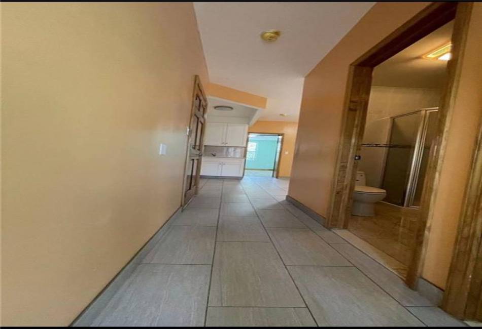 1230 Tabor Court, Brooklyn, New York 11219, 6 Bedrooms Bedrooms, ,4 BathroomsBathrooms,Residential,For Sale,Tabor,487907