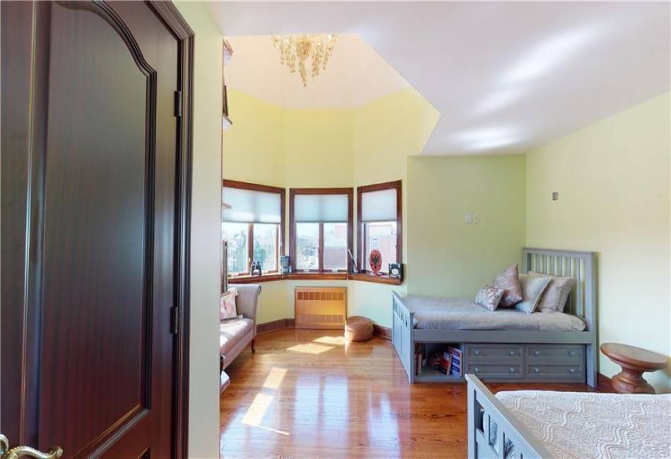 7422 14th Avenue, Brooklyn, New York 11228, 4 Bedrooms Bedrooms, ,5 BathroomsBathrooms,Residential,For Sale,14th,487938