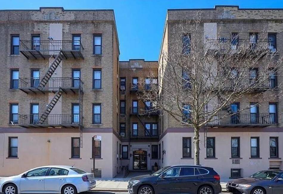 680 81st Street, Brooklyn, New York 11228, 1 Bedroom Bedrooms, ,1 BathroomBathrooms,Residential,For Sale,81st,487953