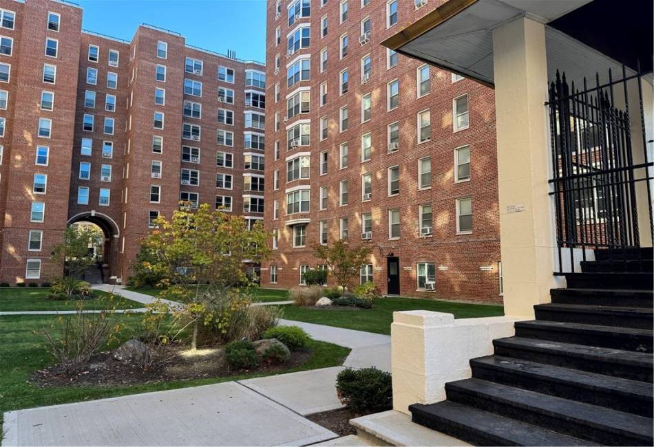 180 72nd Street, Brooklyn, New York 11209, ,1 BathroomBathrooms,Rental,For Sale,72nd,487955