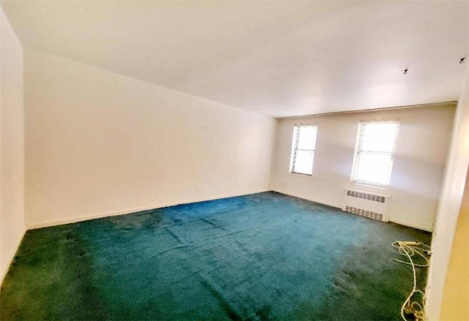 2251 Knapp Street, Brooklyn, New York 11229, 2 Bedrooms Bedrooms, ,1 BathroomBathrooms,Residential,For Sale,Knapp,487956