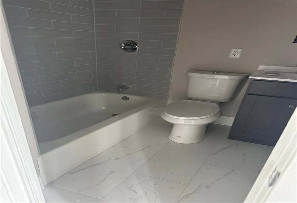 2176 Strauss Street, Brooklyn, New York 11212, 4 Bedrooms Bedrooms, ,2 BathroomsBathrooms,Rental,For Sale,Strauss,487957