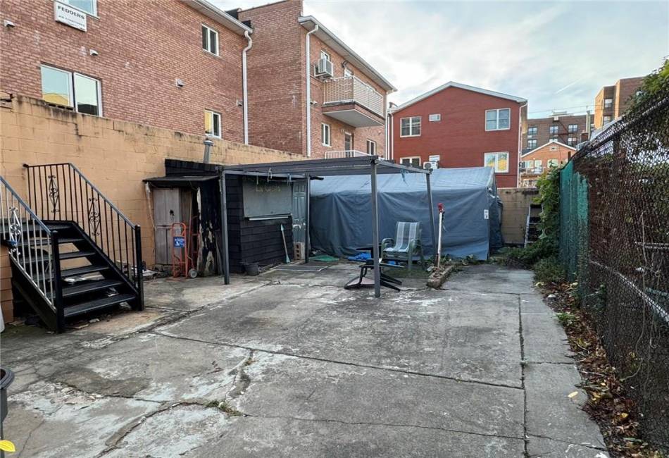 2376 15th Street, Brooklyn, New York 11229, ,Mixed Use,For Sale,15th,487934