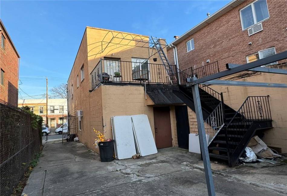 2376 15th Street, Brooklyn, New York 11229, ,Mixed Use,For Sale,15th,487934