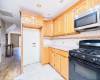 954 Clove Road, Staten Island, New York 10301, 3 Bedrooms Bedrooms, ,2 BathroomsBathrooms,Residential,For Sale,Clove,487960