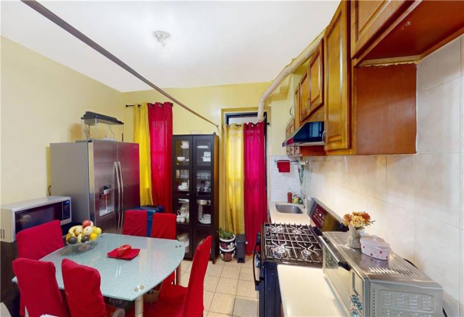 2158 35th Street, Astoria, New York 11105, 2 Bedrooms Bedrooms, ,1 BathroomBathrooms,Residential,For Sale,35th,487970