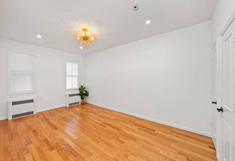 1335 East 49th Street, Brooklyn, New York 11234, 4 Bedrooms Bedrooms, ,2 BathroomsBathrooms,Residential,For Sale,East 49th Street,487981