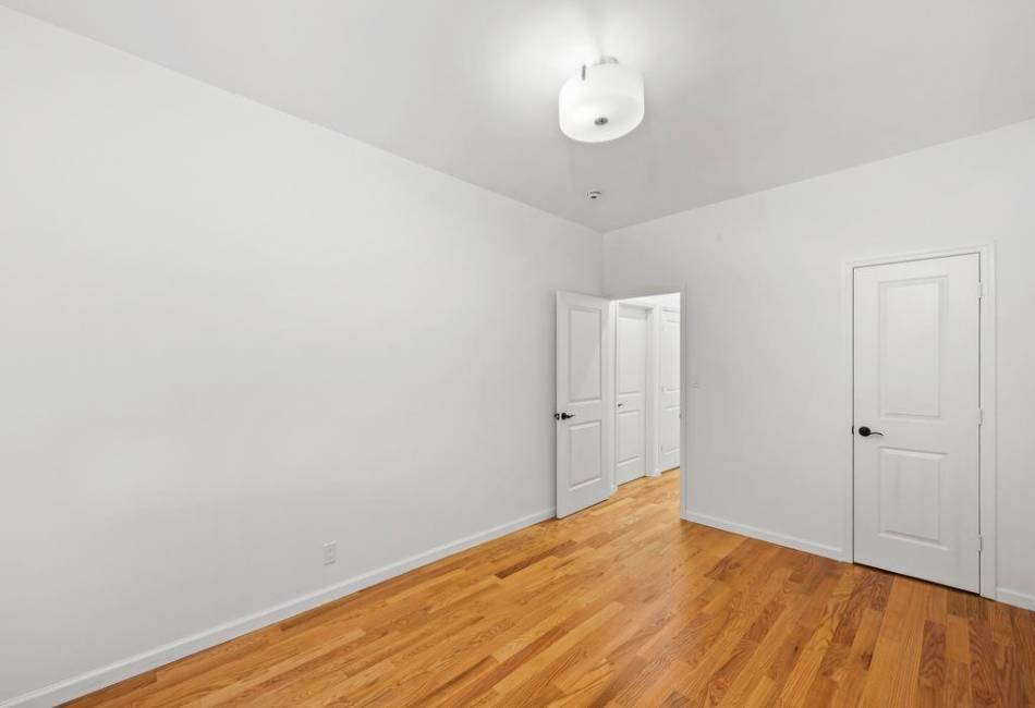 1335 East 49th Street, Brooklyn, New York 11234, 4 Bedrooms Bedrooms, ,2 BathroomsBathrooms,Residential,For Sale,East 49th Street,487981