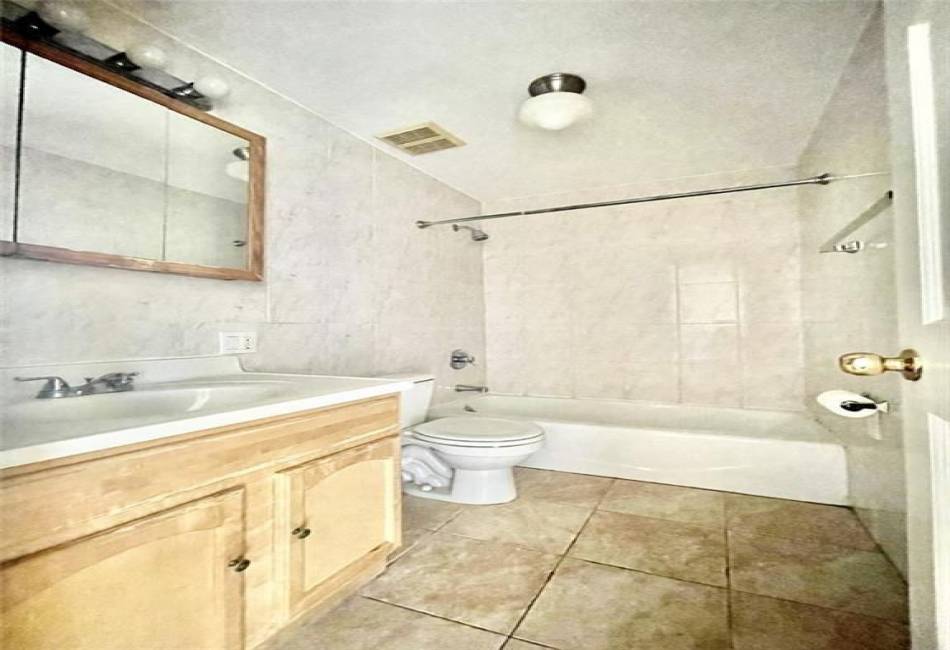 26 Bay 41st Street, Brooklyn, New York 11214, 4 Bedrooms Bedrooms, ,4 BathroomsBathrooms,Residential,For Sale,Bay 41st,488000