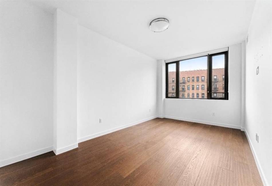 1809 Emmons Avenue, Brooklyn, New York 112135, 2 Bedrooms Bedrooms, ,2 BathroomsBathrooms,Residential,For Sale,Emmons,488007