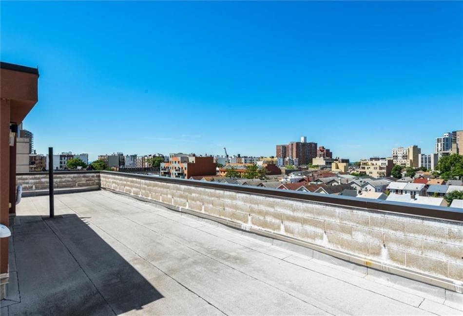 3016 Brighton 5th Street, Brooklyn, New York 11235, 1 Bedroom Bedrooms, ,1 BathroomBathrooms,Residential,For Sale,Brighton 5th,488022