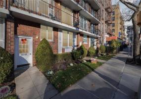 10108 4th Avenue, Brooklyn, New York 11209, 2 Bedrooms Bedrooms, ,2 BathroomsBathrooms,Residential,For Sale,4th,488044