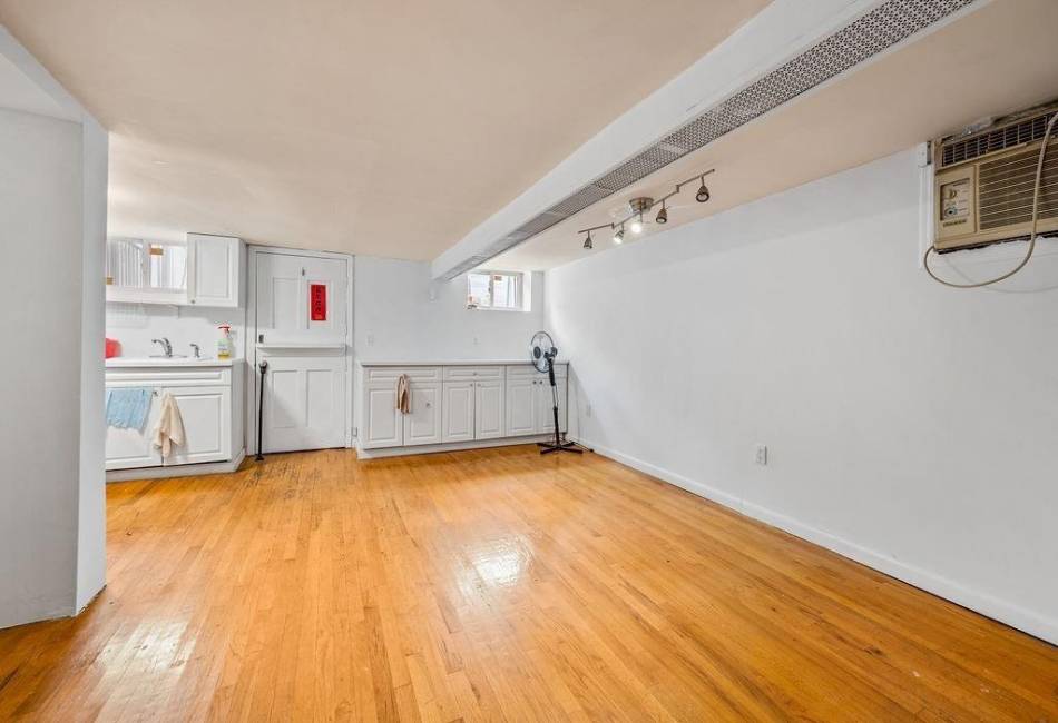 1962 10th Street, Brooklyn, New York 11223, ,Residential,For Sale,10th,488054