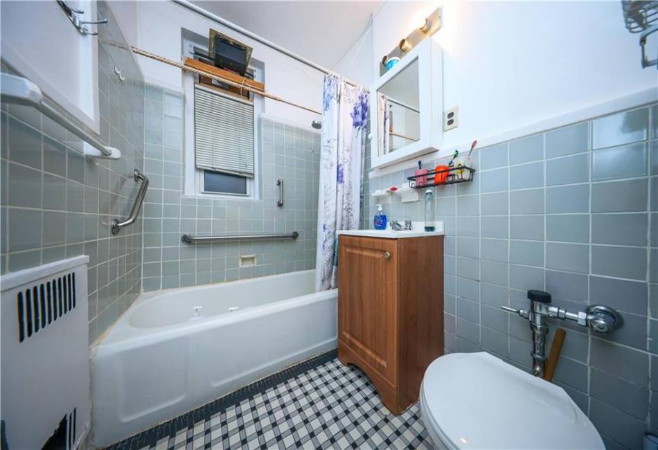 1410 Avenue S, Brooklyn, New York 11229, 1 Bedroom Bedrooms, ,1 BathroomBathrooms,Residential,For Sale,Avenue S,488063